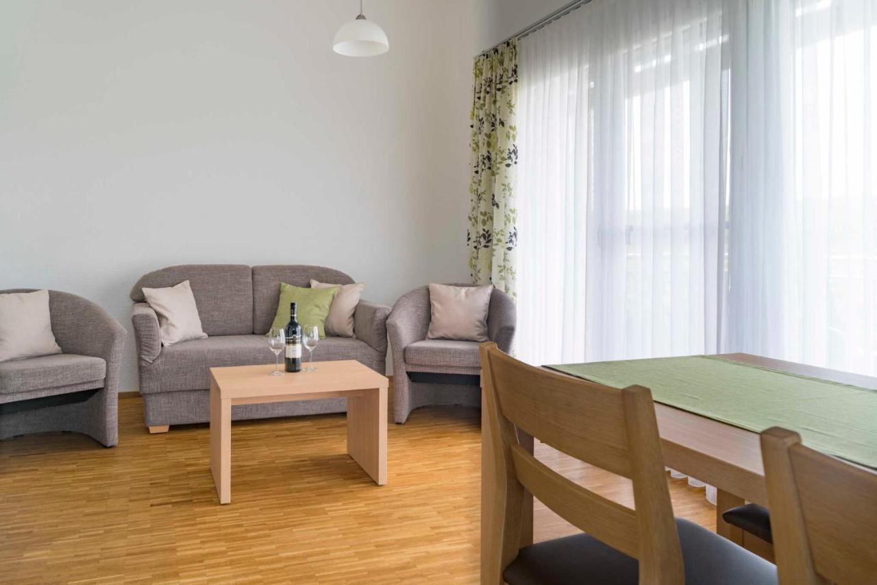 Apartamento Winzerhof Schmid Schwaigern Exterior foto
